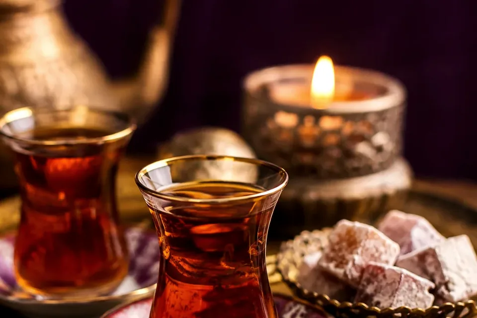 Elena — karşılama çayı servisi